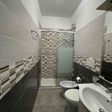 Termini Star 招待所