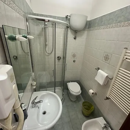 Termini Star ゲストハウス