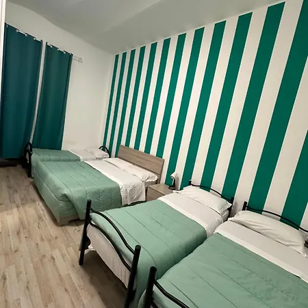 Termini Star ゲストハウス